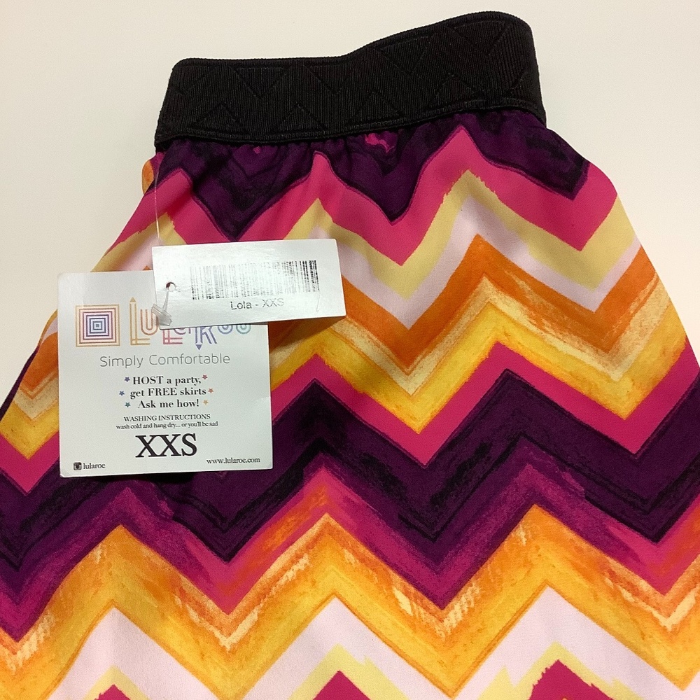 New with tags xxs Lularoe Lola skirt